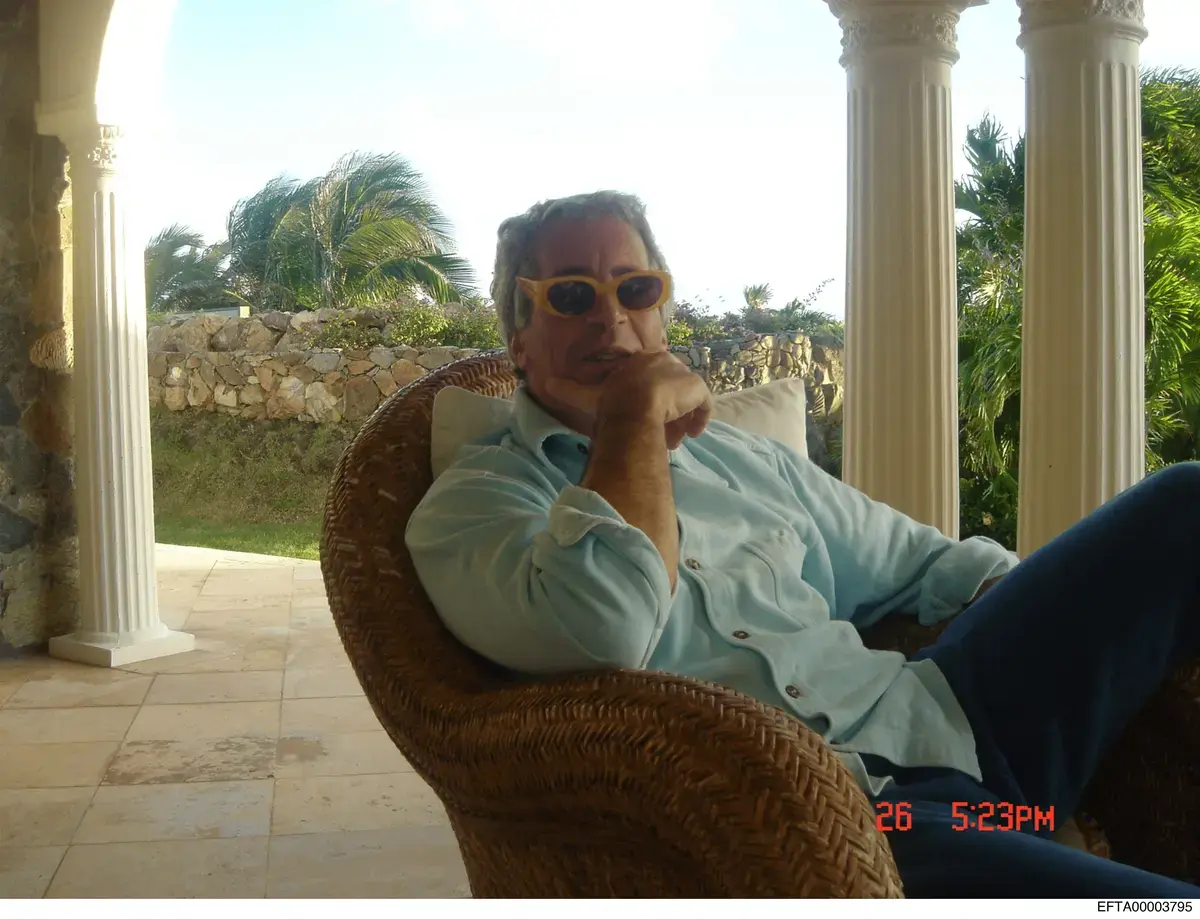 Apare la lumină biletul de adio al lui Jeffrey Epstein: Detalii dezvăluite de un judecător federal