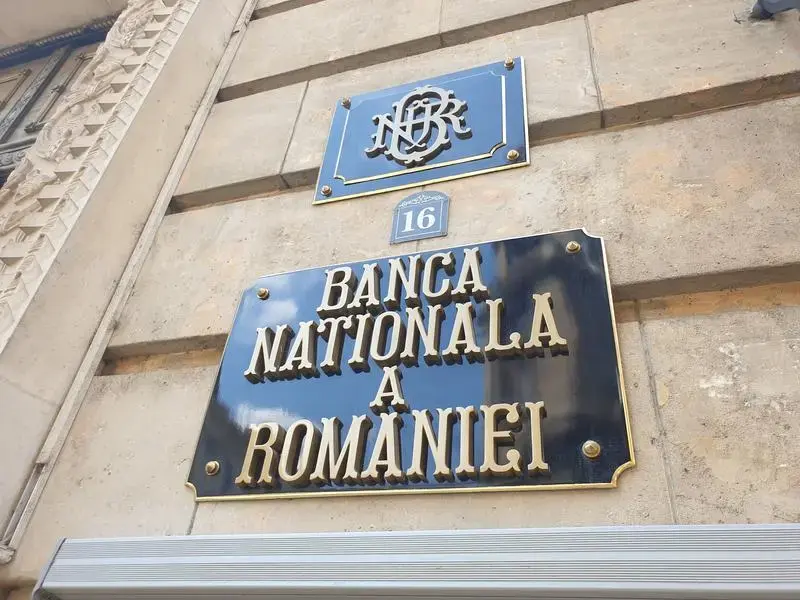 BNR avertizează: Stabilitatea leului, doar un răgaz temporar