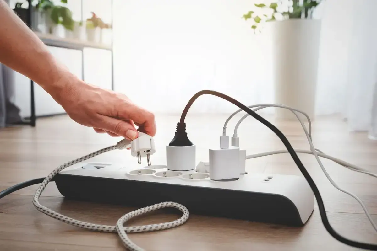 Cum a arătat consumul de energie al românilor după apelurile lui Ilie Bolojan la moderație. Datele Transelectrica