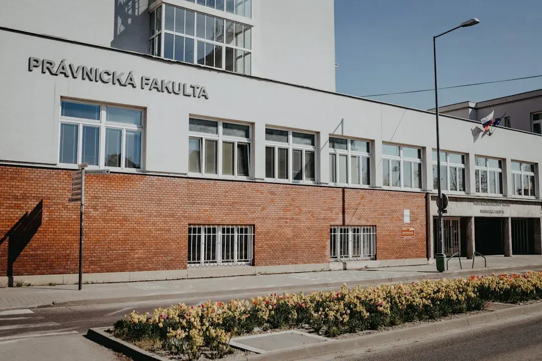Frauda „bunicilor și pașapoartelor false” a ajuns la Madrid