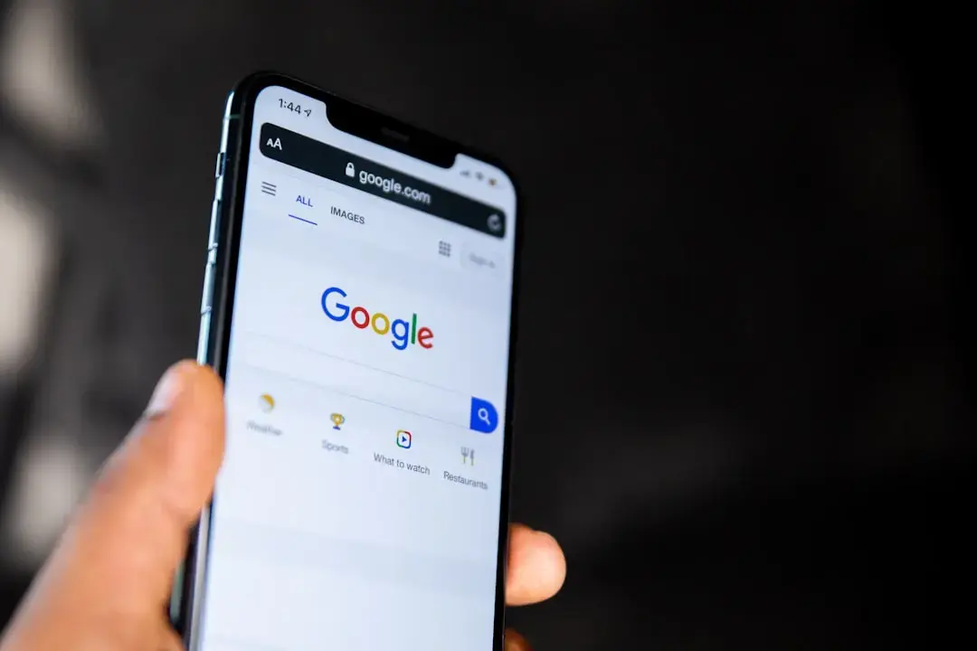 Google permite personalizarea Discover prin discuții