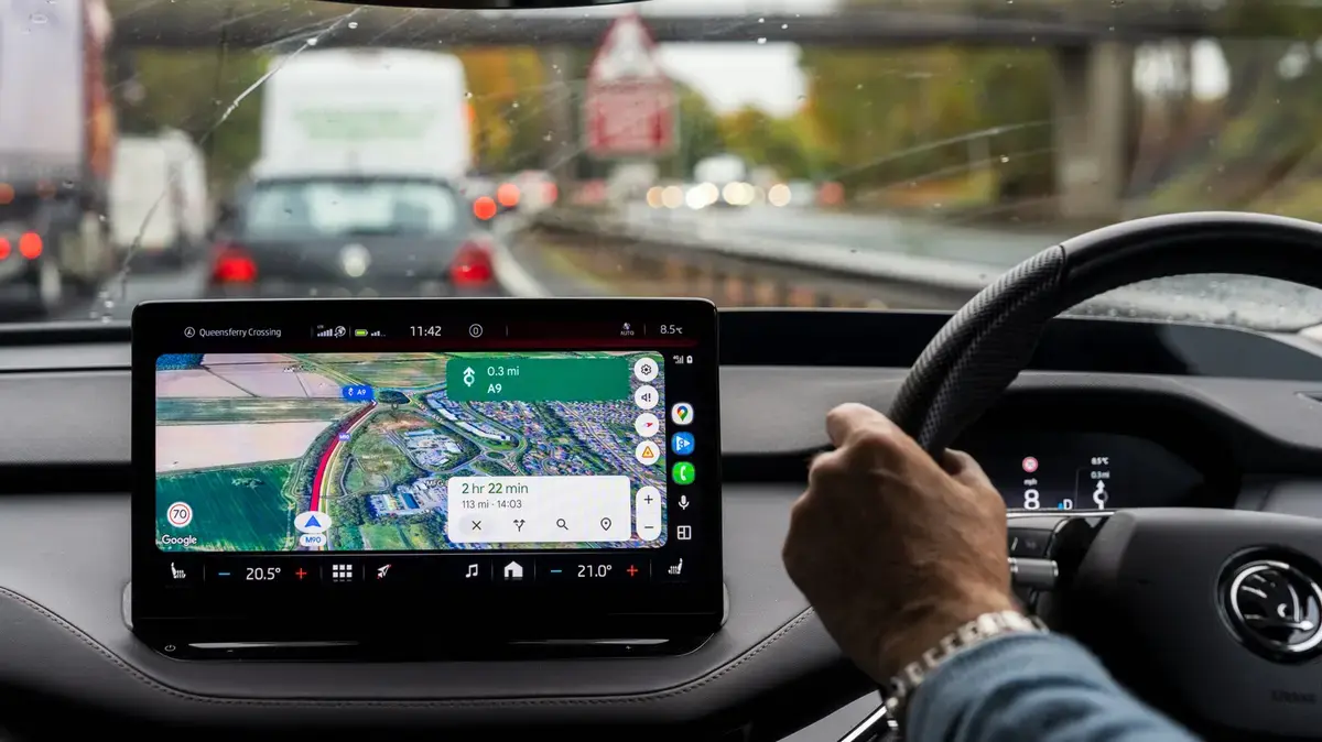 Limitele de viteză lipsesc pe Google Maps?