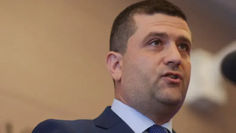Ministrul Apărării: Drona intrată în spațiul aerian românesc nu a fost doborâtă, NATO a fost informată