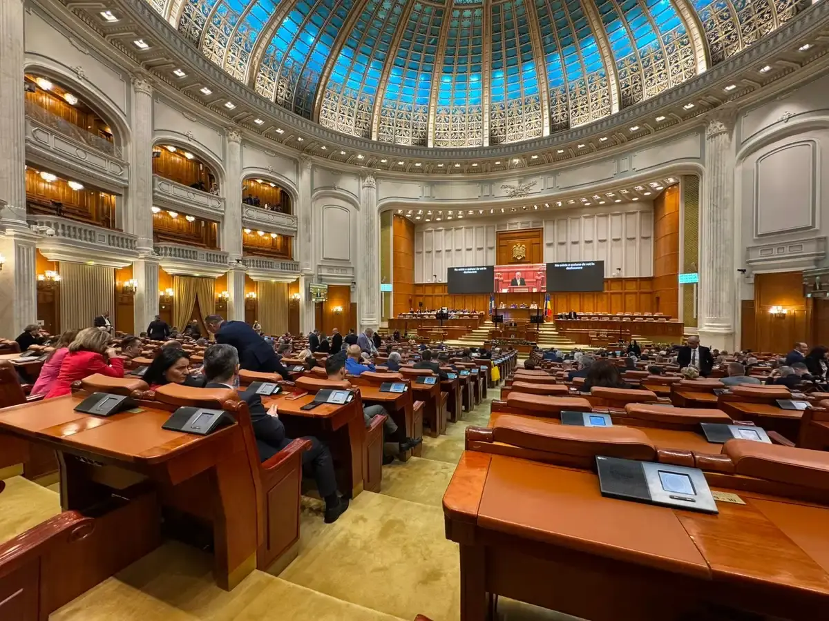 Moțiune de cenzură PSD-AUR: Mesajul marelui absent