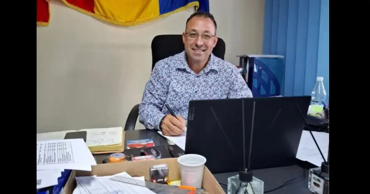 „Suntem prea săraci ca să cumpărăm lucruri ieftine”. Primarul care și-a dat în judecată propria primărie pentr
