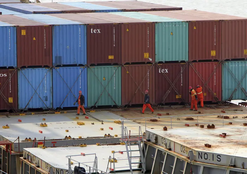 România exportă mașini în valoare de 9,24 miliarde euro, dar importă mâncare în cantități mari