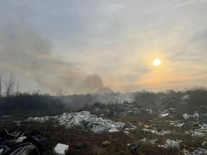 Ministrul Mediului declanhează stare de alertă în Ilfov și București pentru a opri arderile ilegale de deșeuri