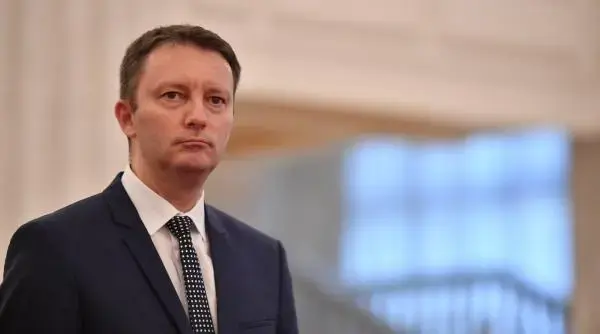 Mureșan consultă doar PNL, USR și UDMR: PSD și UDMR sugerează retragerea mandatului
