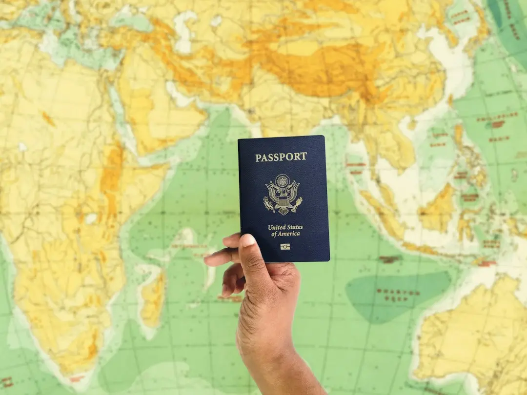 Românii din diaspora se tem că familiile lor nu s-ar descurca fără banii trimiși