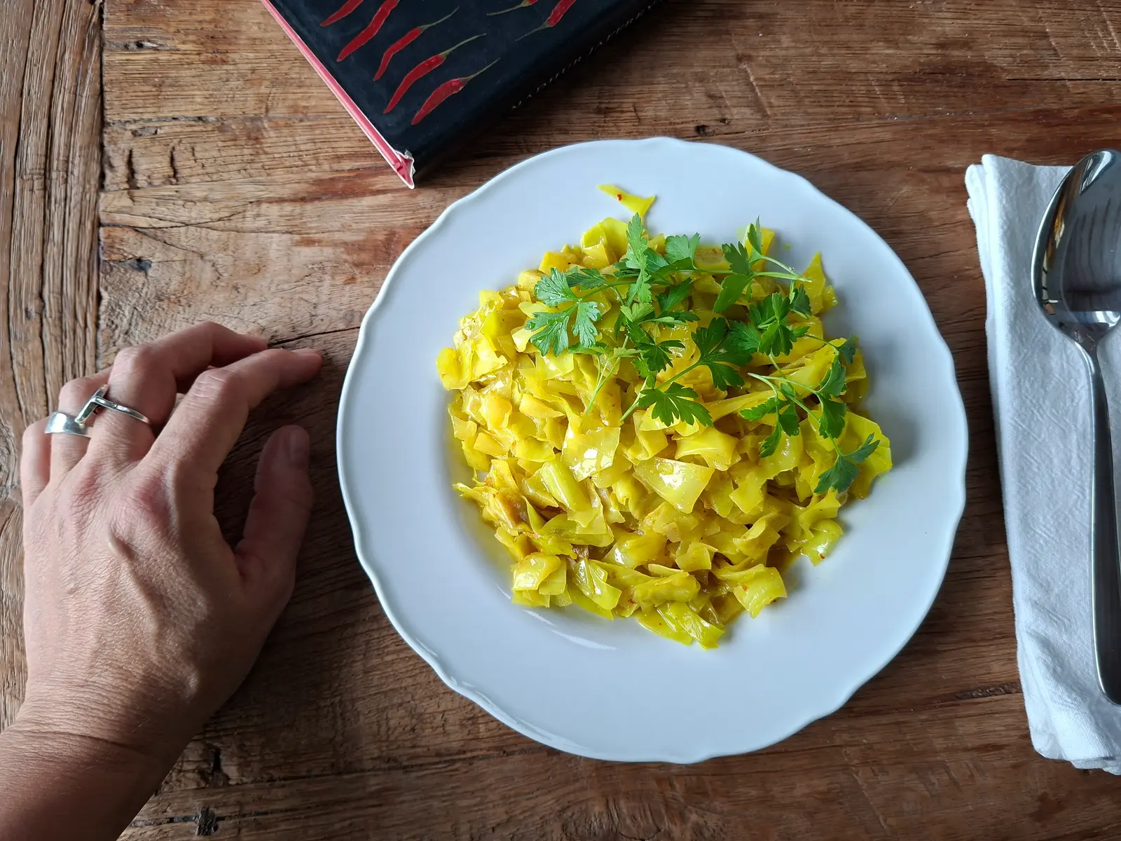 Trei rețete originale cu varză pentru a ieși din rutina culinară