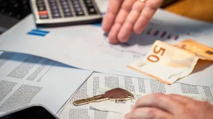 Băncile nu mai pot cere dobânzi pentru creditele scadente anticipat!