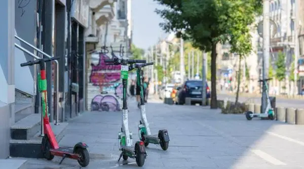 București: amenzi de până la 10.000 de lei pentru trotinete electrice