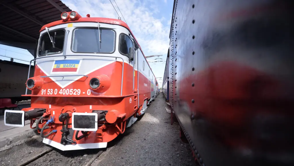 CFR Marfă fără bani: trenurile riscă să fie oprite
