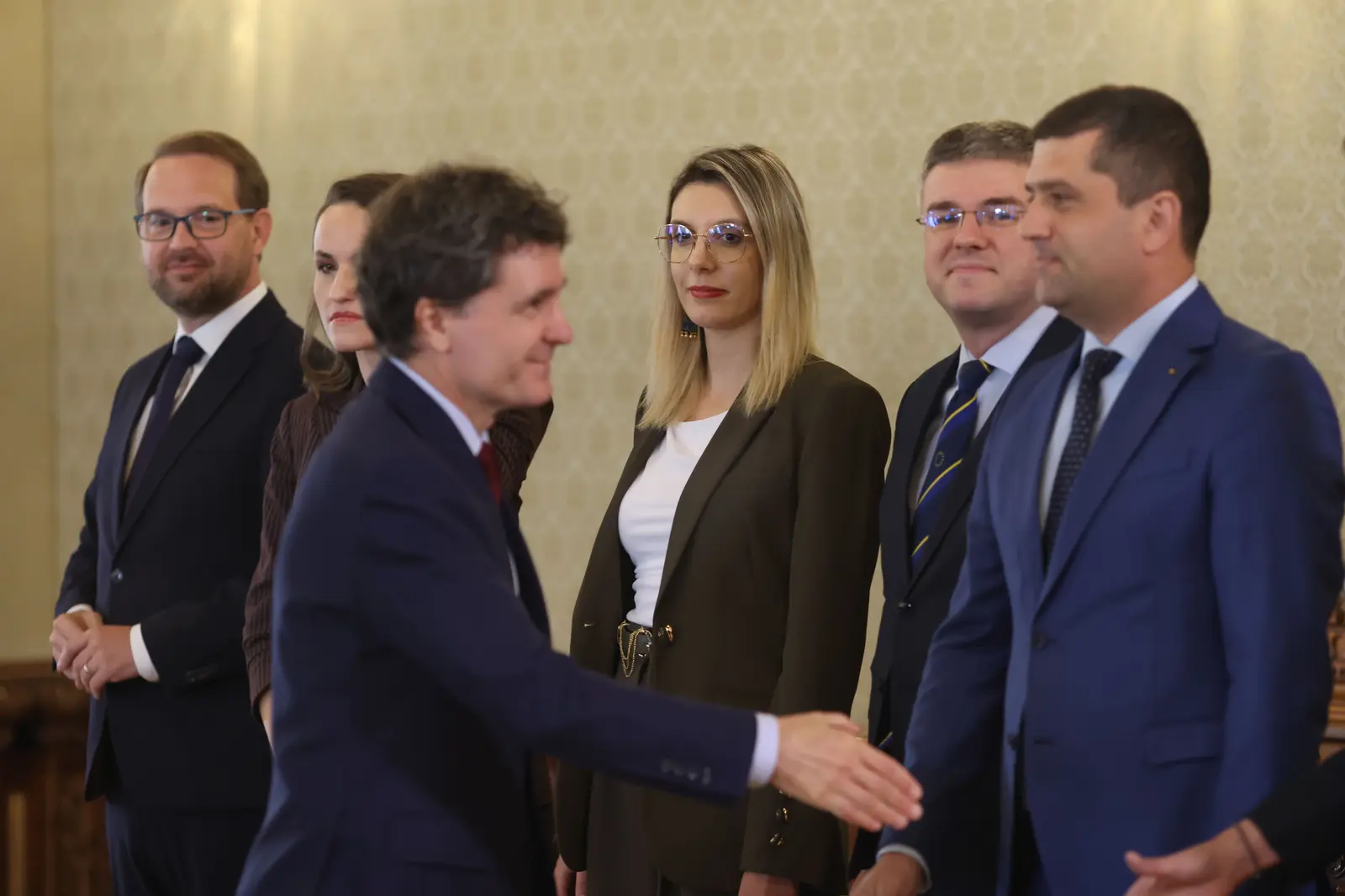 Dominic Fritz: România are nevoie de un guvern cu majoritate durabilă, nu de o experiență pe o zi