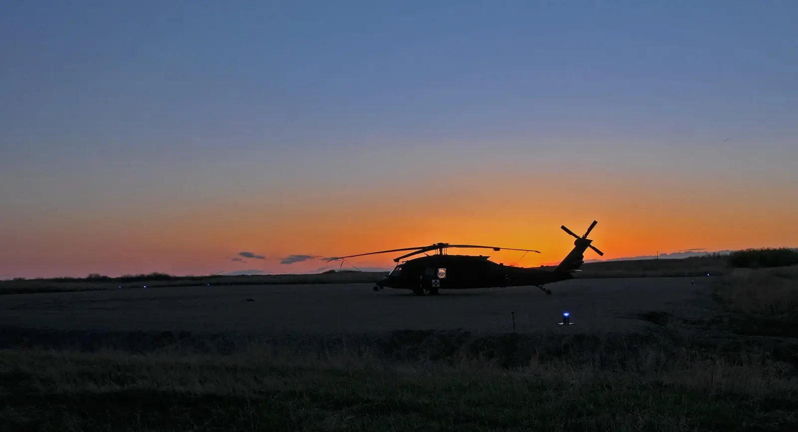Incendiu mare la bază militară din Alberta, morți și răniți anunțați de ministrul Apărării