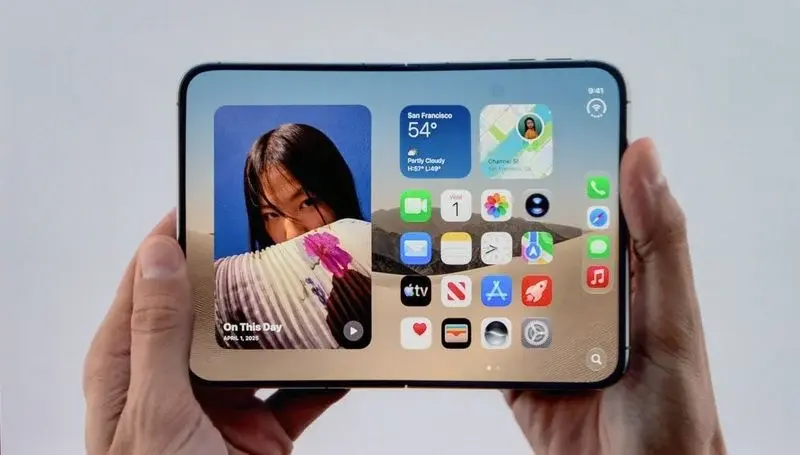 Cerere uriașă pentru noul iPhone pliabil: stocurile s-au epuizat din primele ore