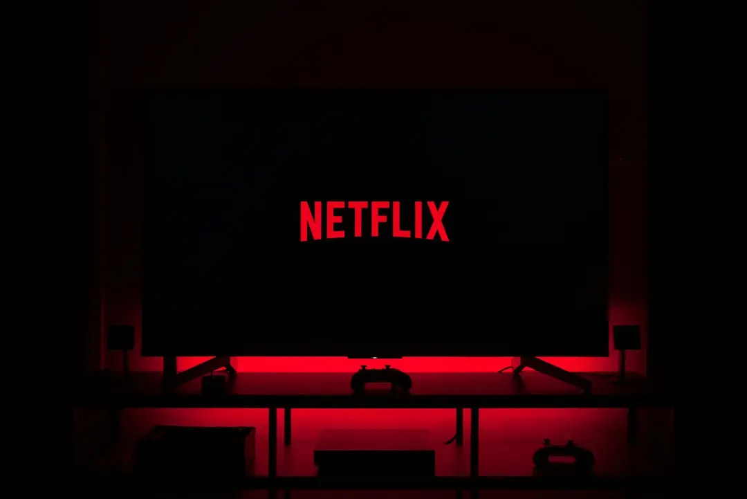 Netflix a adăugat trei sezoane dintr-o serie SF-horror apreciată