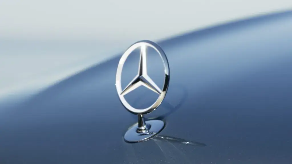 Proiectul de lege SUA care ar putea interzice Aston Martin și Lotus, dar nu Mercedes-Benz