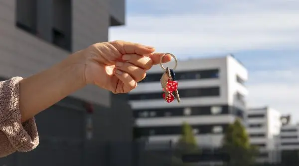 Taxa pe locuințe ar putea crește de 25