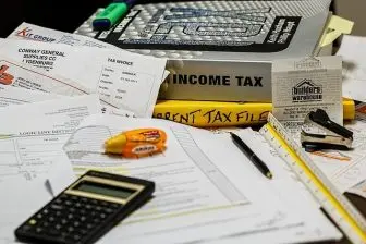 Piața imobiliară din Marea Britanie, sub presiunea noilor taxe: Un avertisment pentru Londra