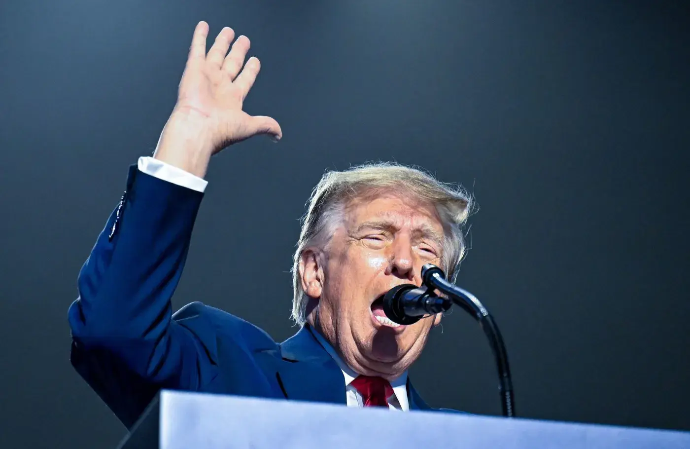 Trump dă vina pe consilieri pentru impasul republicanilor în alegeri!