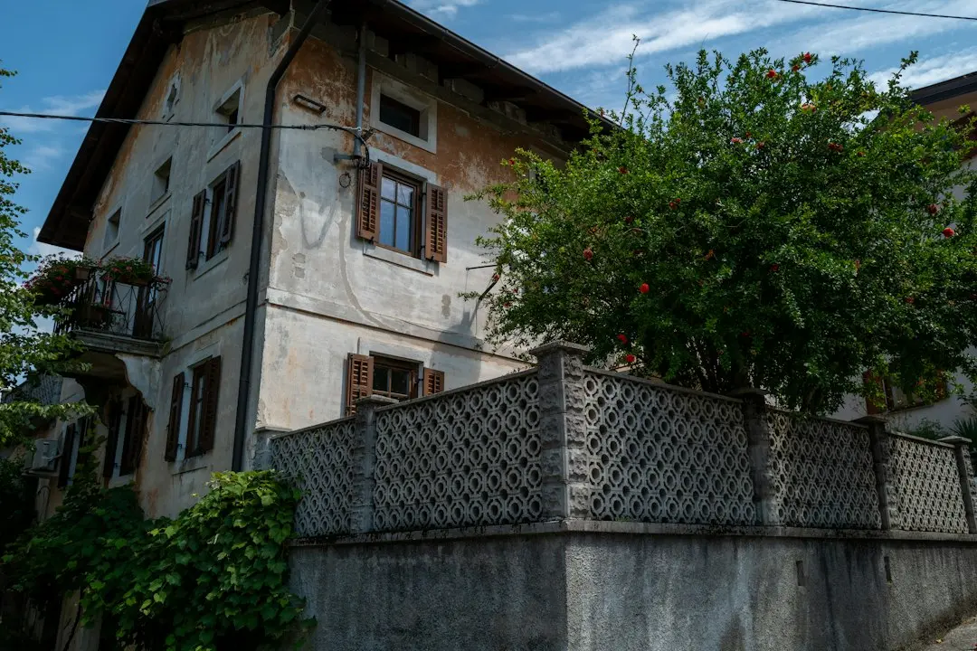 Casa Albă neagă: Trump nu ignora presa, privea camera de la bazinul acvatic